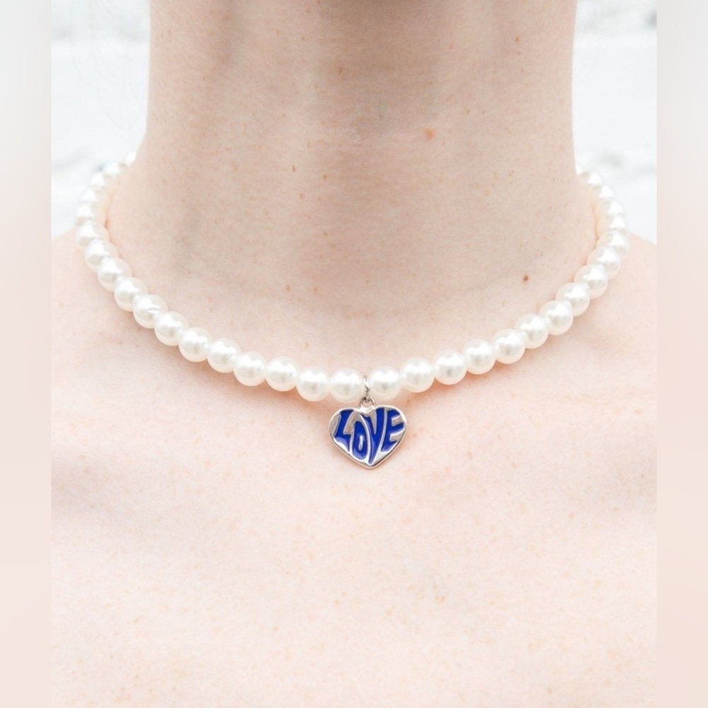 Brandy Melville Faux Pearl Love Necklace